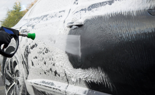 Stop Wrestling Your Washer: Why a Short Quick-Release Gun is a Detailing Game-Changer