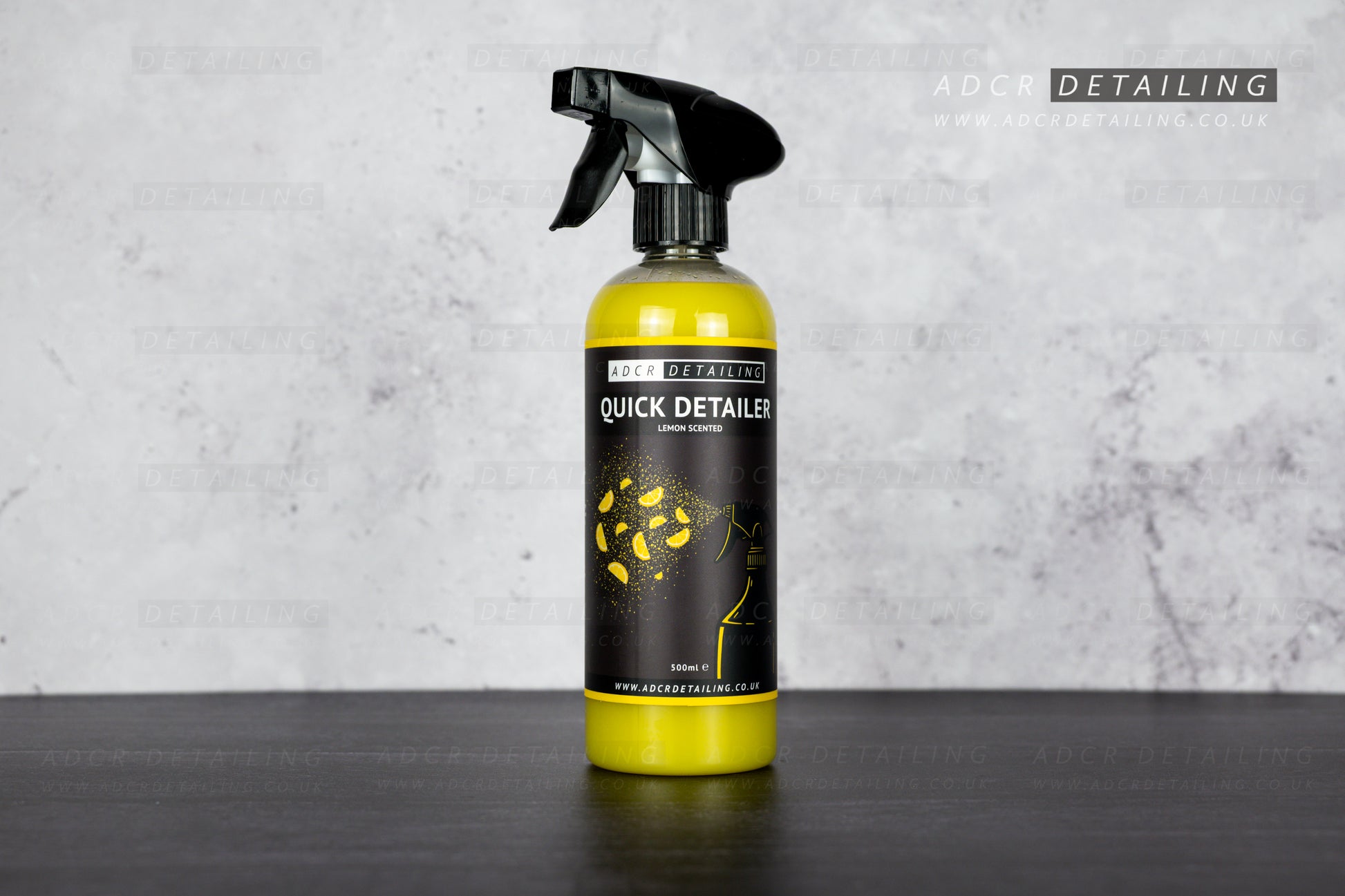 ADCR Detailing Quick Detailer Lemon Scented. 500ml Bottle. Classic, easy to use, spray on, buff / wipe off formula. For a deep shine, removing water spots and a pristine finish.