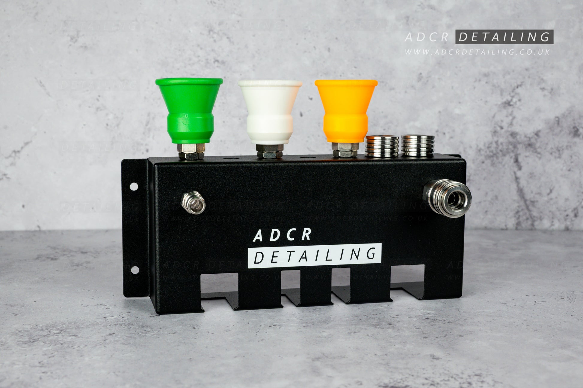 Short Trigger Stubby Gun & Snow Foam Cannon Wall Mount Holder. Including quick release nozzles and extension bars storage. Stainless steel and powder coated metal. Perfect for garages, sheds and vans.