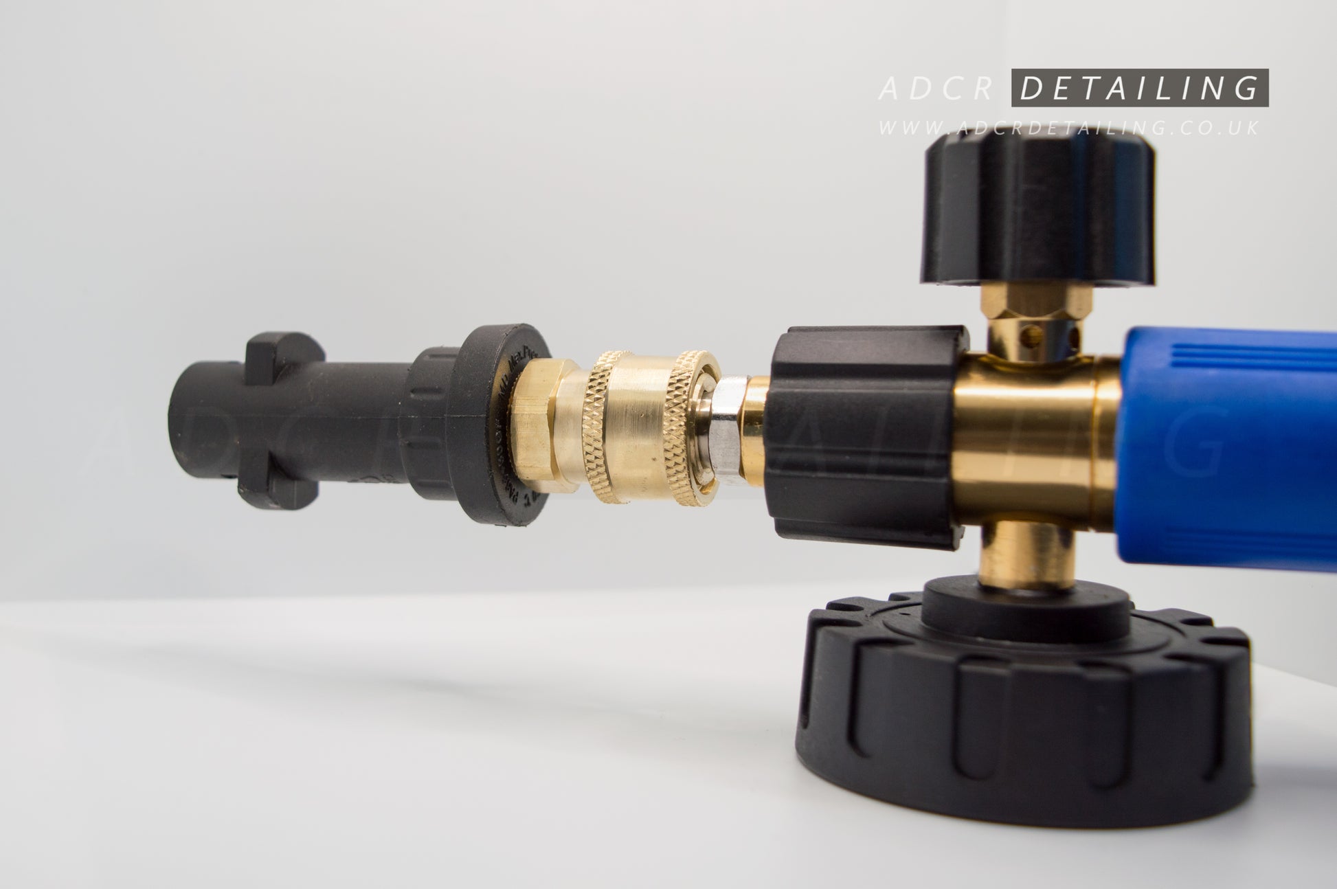 Example of our quick release pressure washer adapters being used on our premium snow foam cannon V2. This adapter creates a KArcher K series compatible snow foam cannon. 