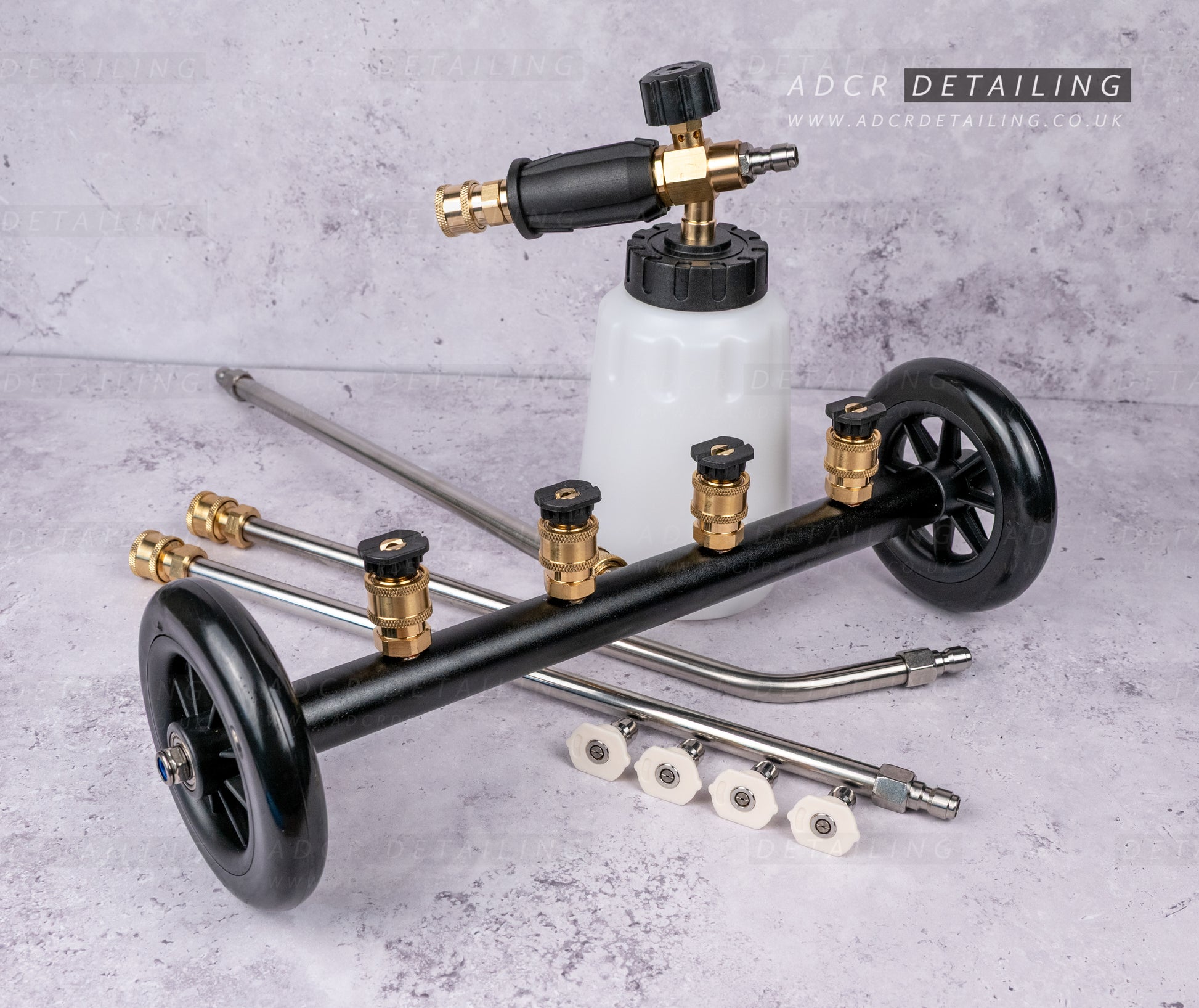 Undercarriage Chassis Foam Cleaner for Detailing with foam cannon and interchangeable nozzles for snow foam and rinsing the undercarriage of your car. Remove salt and dirt with ease and protect your chassis.
