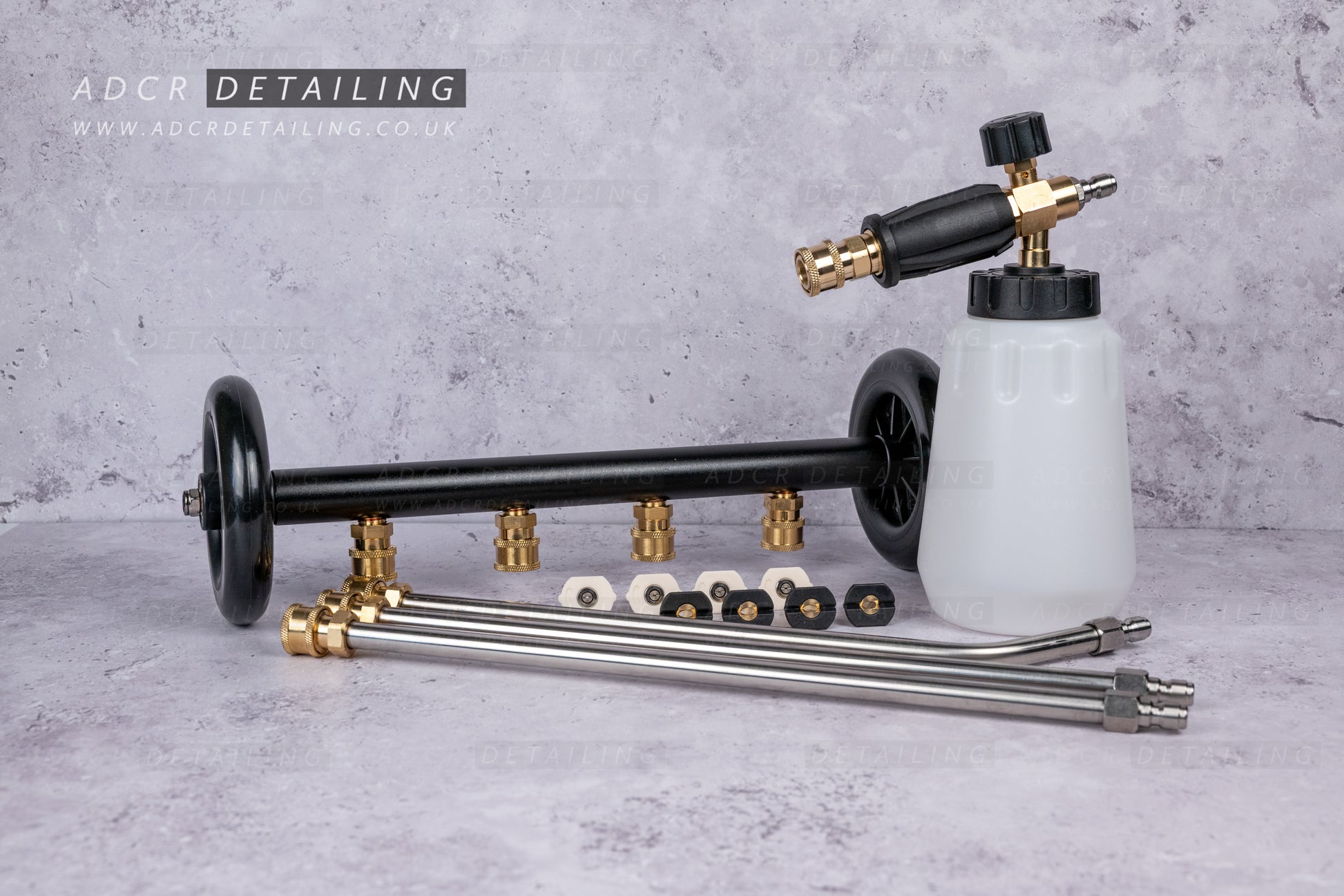 Undercarriage Chassis Foam Cleaner for Detailing with foam cannon and interchangeable nozzles for snow foam and rinsing the undercarriage of your car. Remove salt and dirt with ease and protect your chassis.