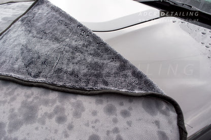 Extra Large Twisted Loop Microfibre Drying Towel 620gsm